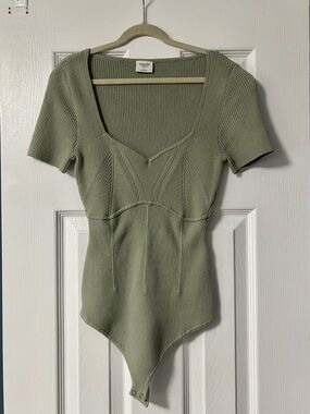 Abercrombie & Fitch ribbed body suit